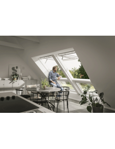 Finestra per tetti a vasistas elettrica due motori a catena apertura fino a 45° Velux su eSAEM.it