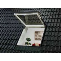 GTU: finestra per linea vita con finitura interna in legno/poliuretano.