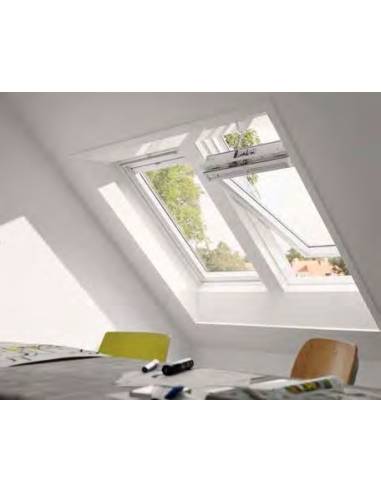 VELUX GGU INTEGRA SOLARE - Finestra a bilico solare in legno e poliuretano bianca - eSAEM.it